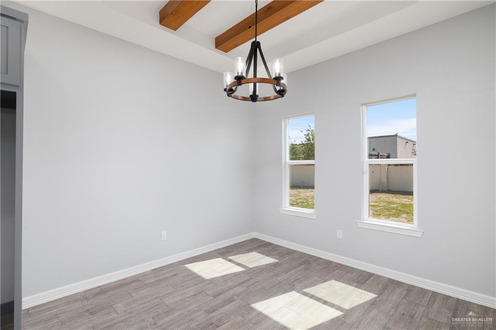 Photo 4 of 212 Los Ebanos Boulevard