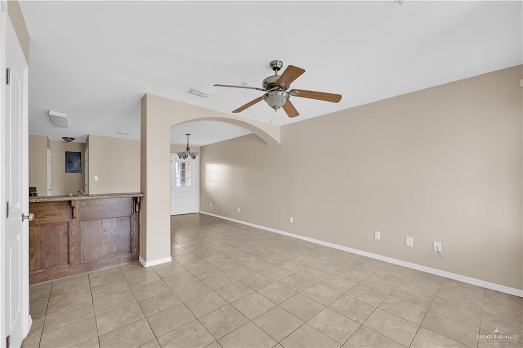 Photo 2 of 1607 Omni Avenue