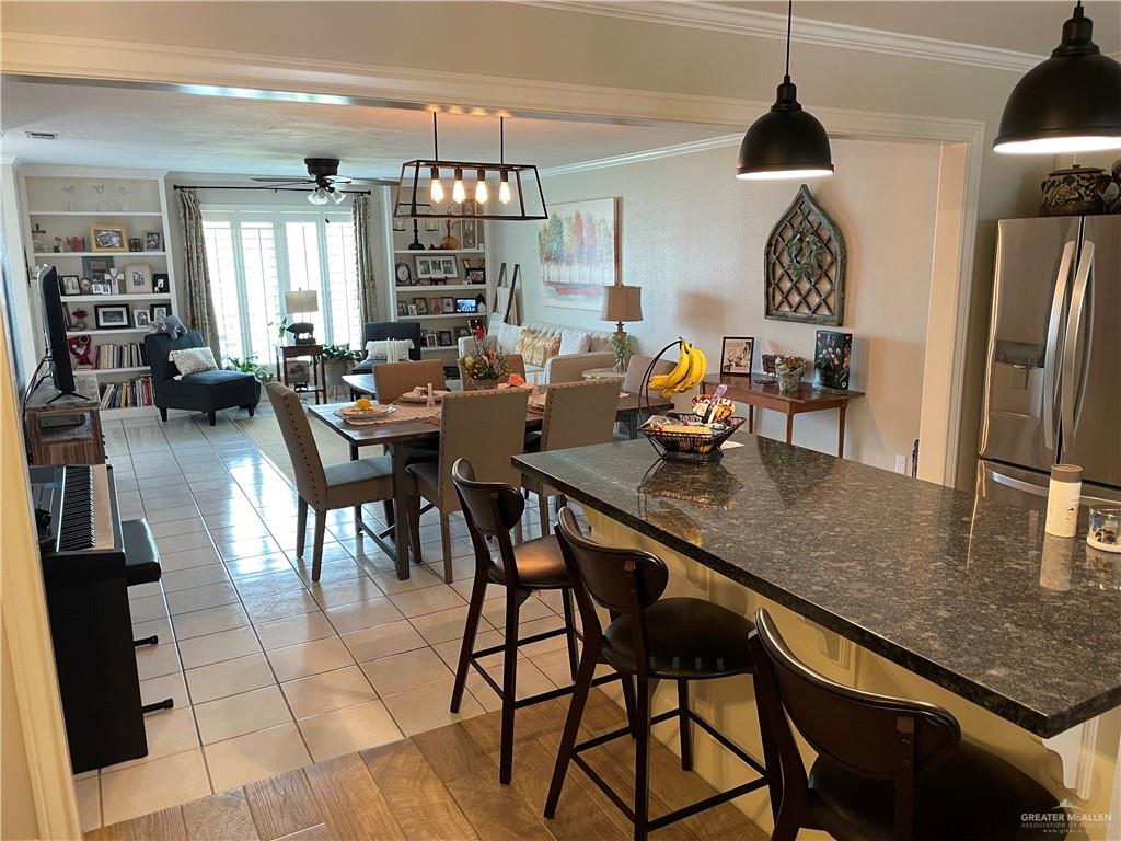 Photo 9 of 717 Griffin Parkway