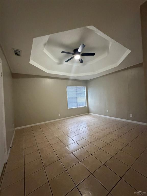 Photo 4 of 700 Sam Houston Boulevard