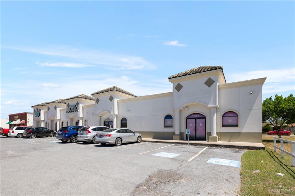 Photo 1 of 7013 Ste E & F Cage Boulevard, Pharr