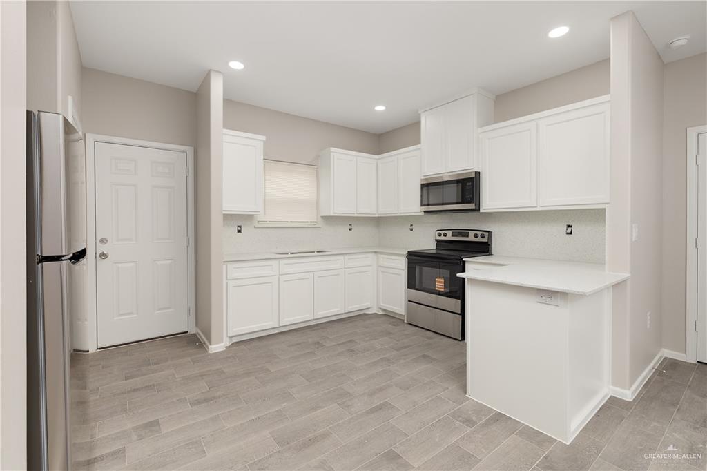 Photo 25 of 2708 Harrison Avenue #4