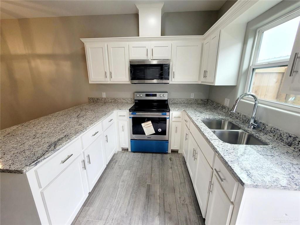 Photo 7 of 1817 Davenport Street #4
