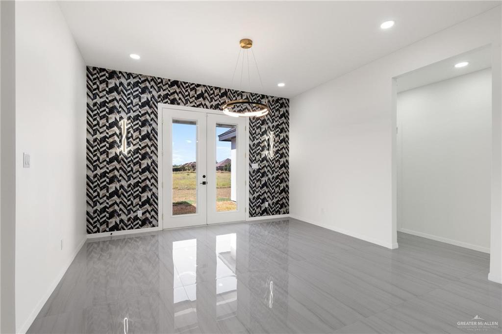 Photo 10 of 1602 Foxtail Street