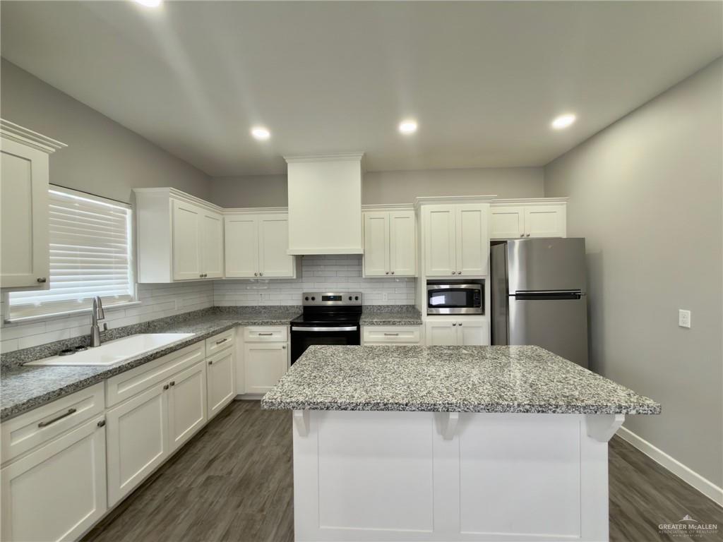 Photo 4 of 401 Bertha Avenue