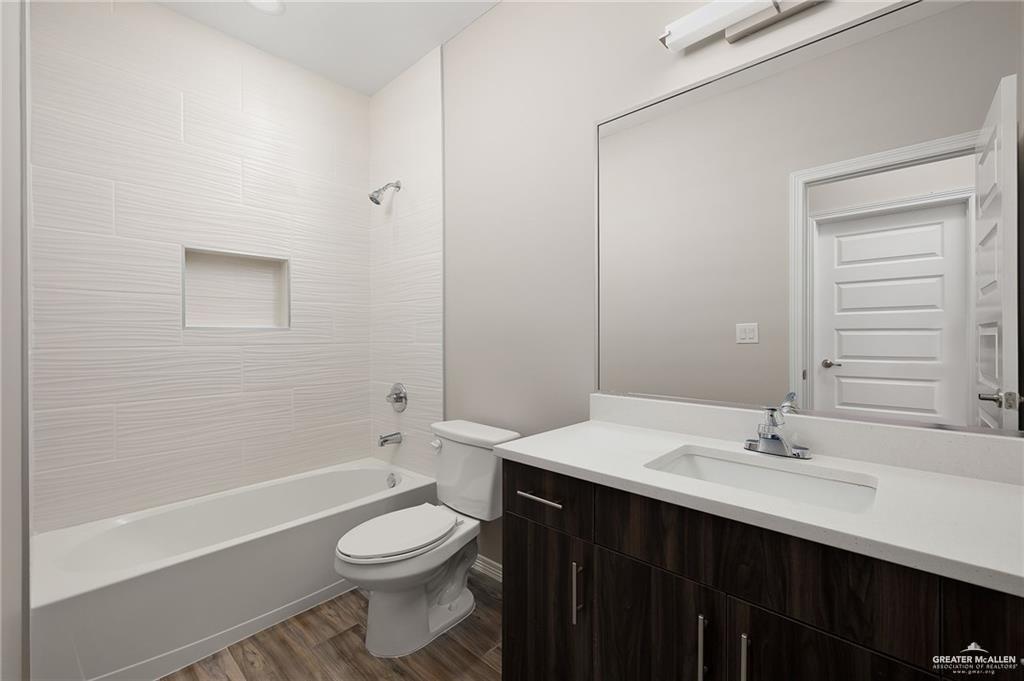 Photo 14 of 4216 Walnut Street #1
