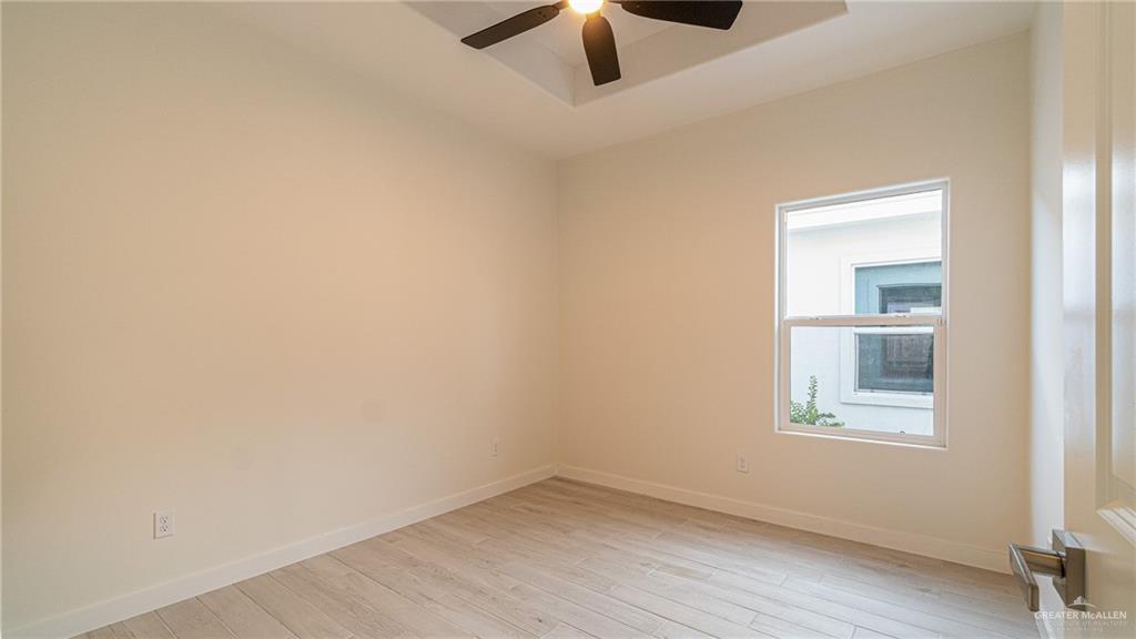 Photo 11 of 5805 Northwestern Avenue #1