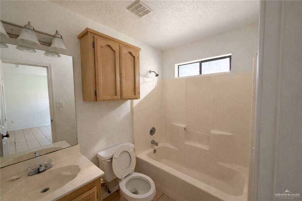 Photo 9 of 607 Gastel Circle #F