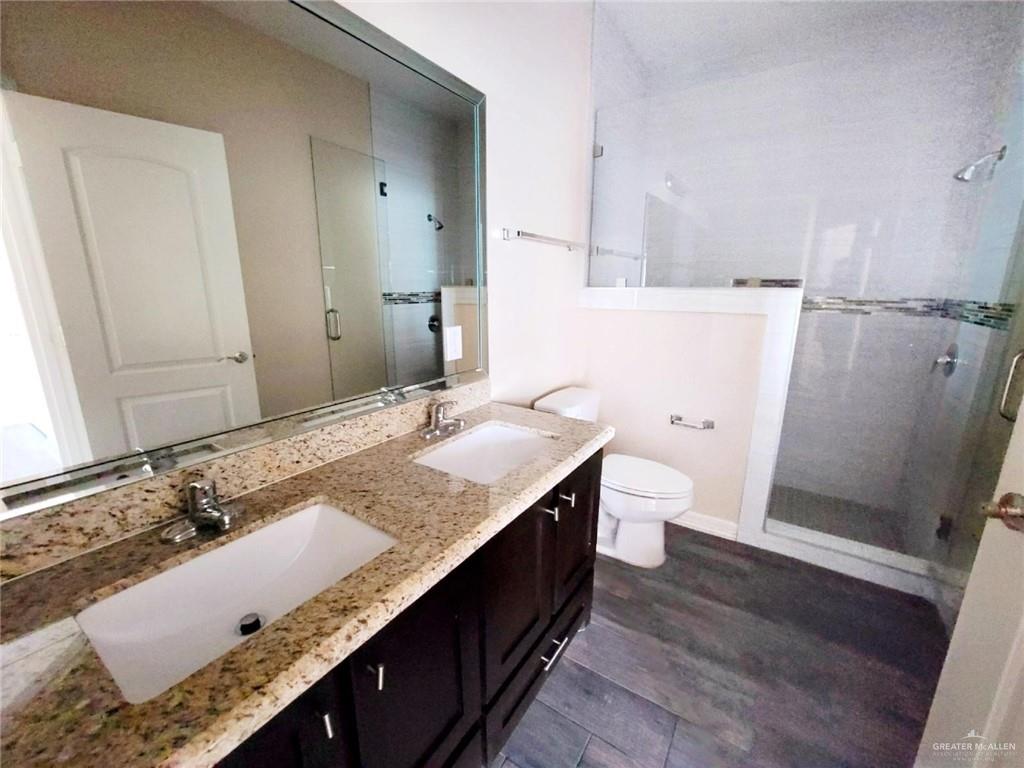 Photo 16 of 1724 Taft Street #2