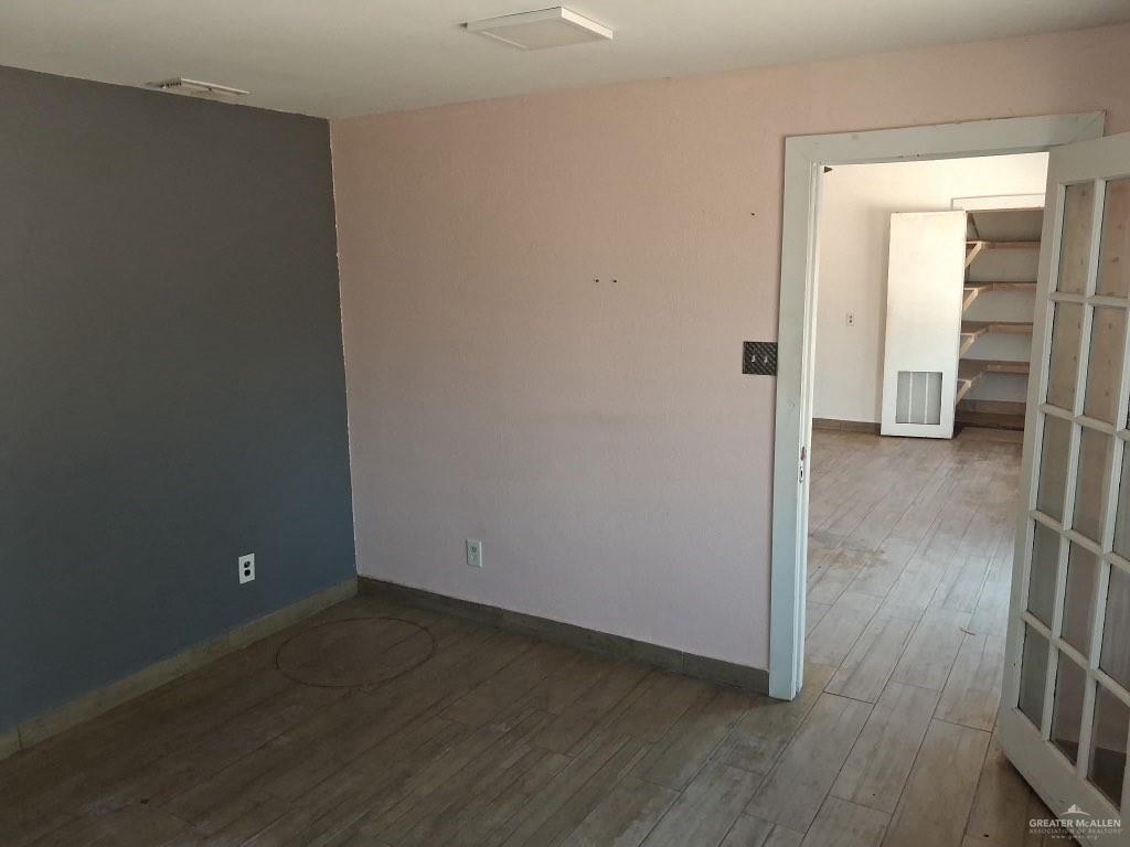 Photo 5 of 307 Ware Road