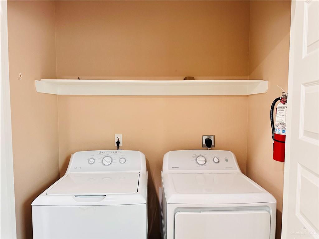 Photo 5 of 2900 Kenwood Street #2