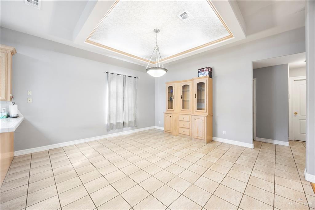 Photo 9 of 2208 Lawndale Road