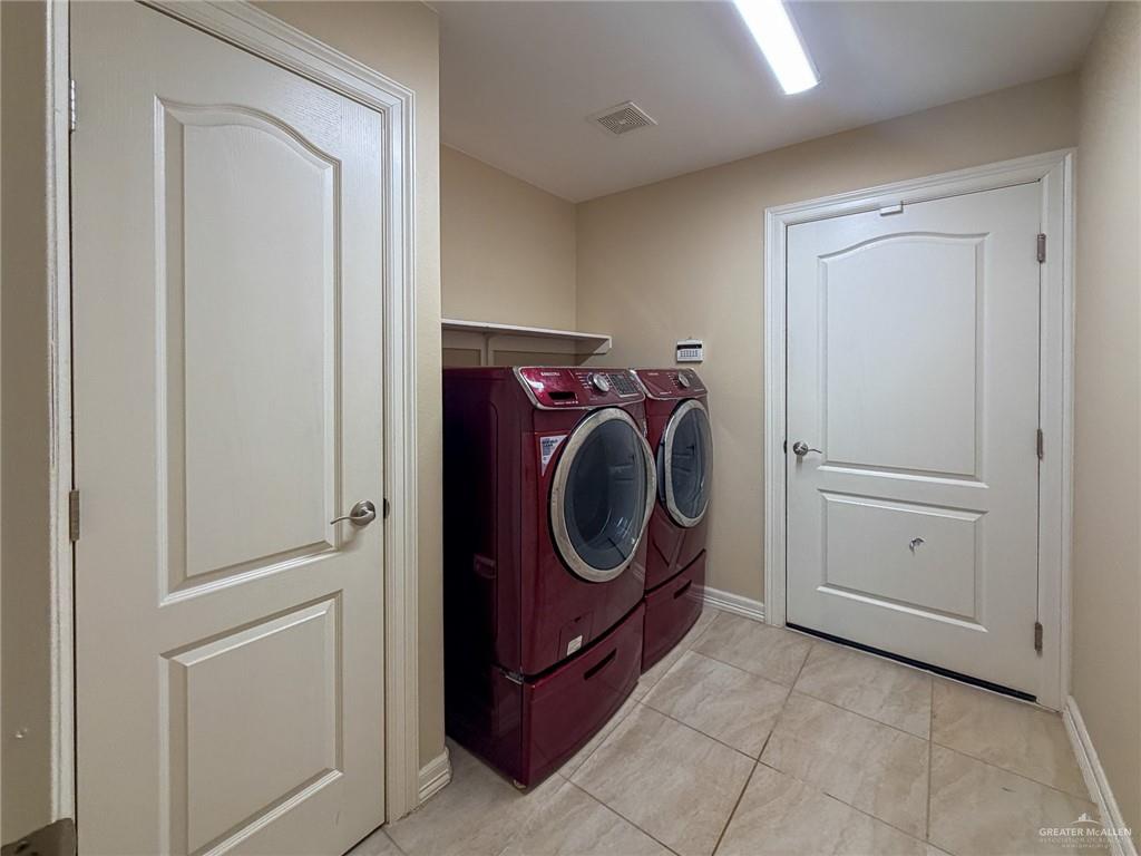 Photo 17 of 1709 Stanford Avenue