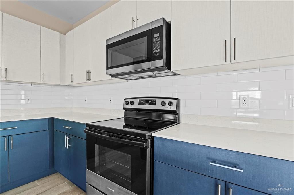 Photo 3 of 5700 Swallow Avenue #2