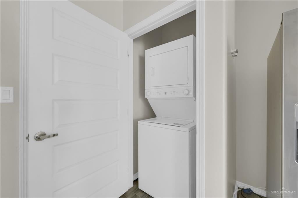 Photo 11 of 3613 Whitewing Avenue