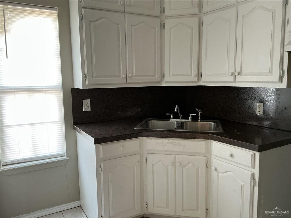 Photo 13 of 210 Stubbs Street