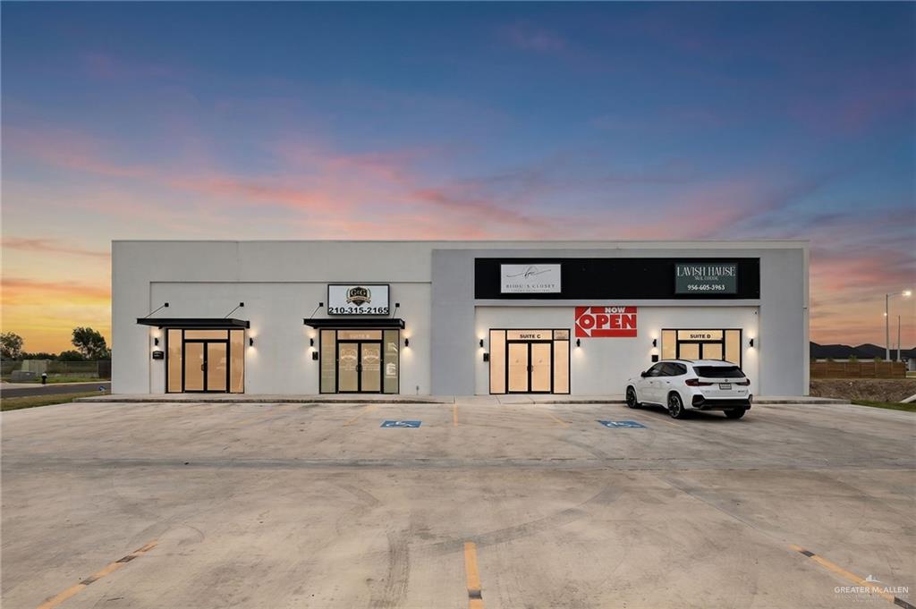 Photo 2 of 4522 Raul Longoria Road