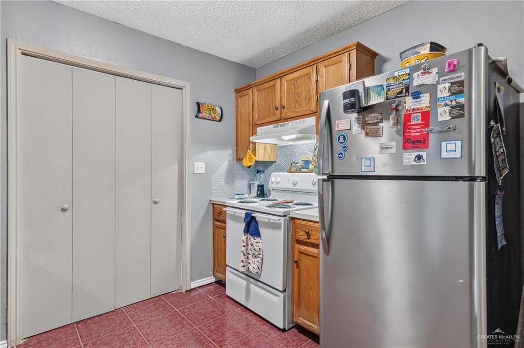 Photo 7 of 3906 Agassi Drive