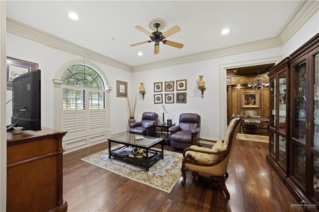 Photo 31 of 2421 Sendero Avenue