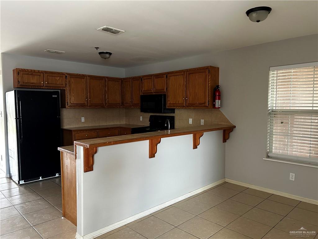Photo 6 of 2901 Whitewing Avenue #5