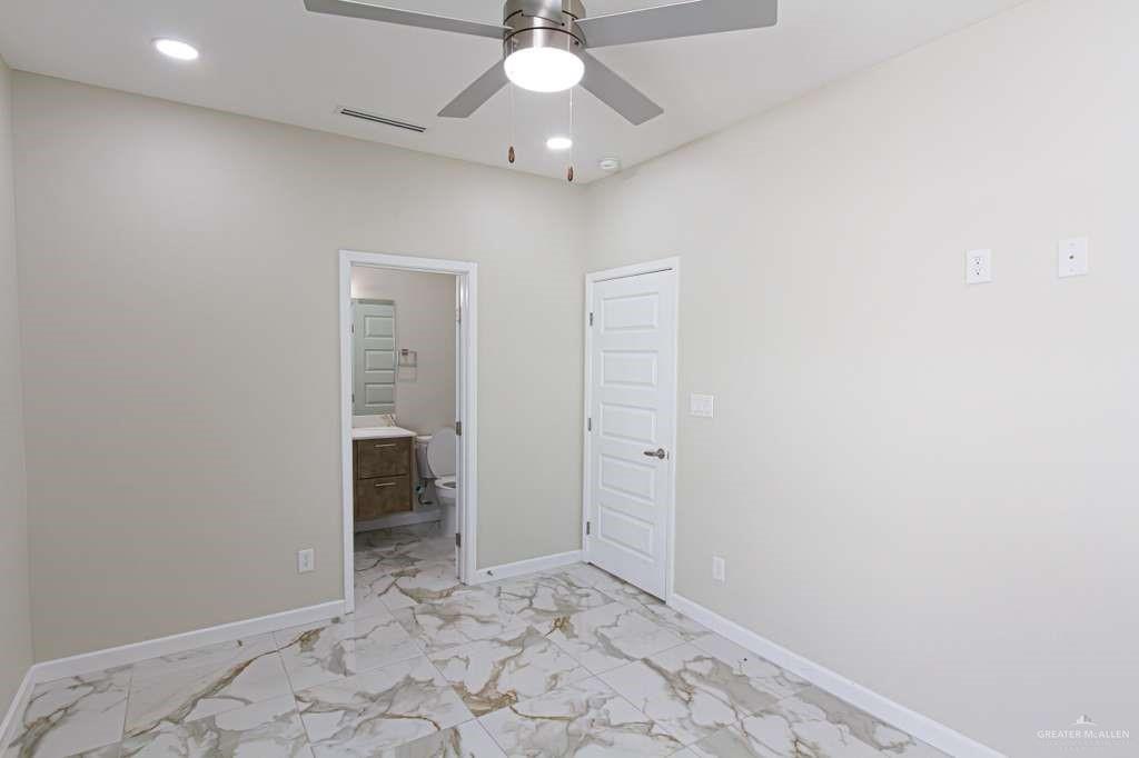 Photo 14 of 409 Emerald Avenue