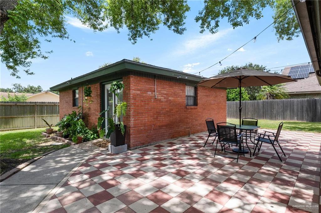 Photo 24 of 1614 Walnut Court