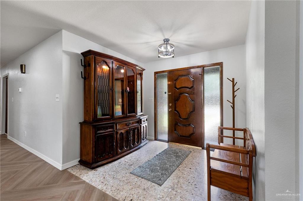 Photo 6 of 1614 Walnut Court
