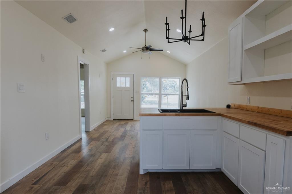 Photo 4 of 414 12th Avenue