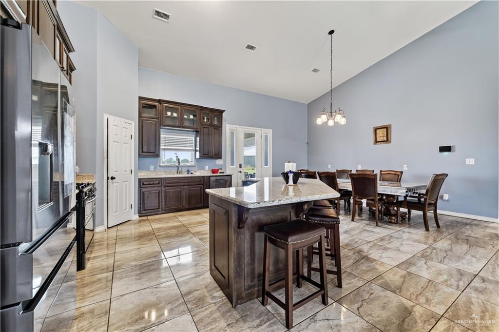 Photo 4 of 23622 Oak Knoll Drive