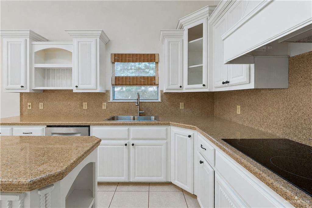 Photo 11 of 4909 Hummer Lane