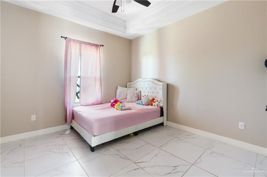 Photo 8 of 822 Whitewing Street