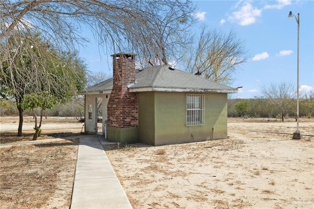 Photo 15 of 116 Margarito Street