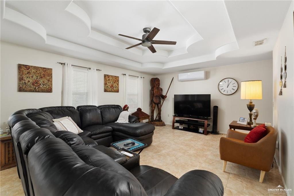 Photo 3 of 116 Margarito Street