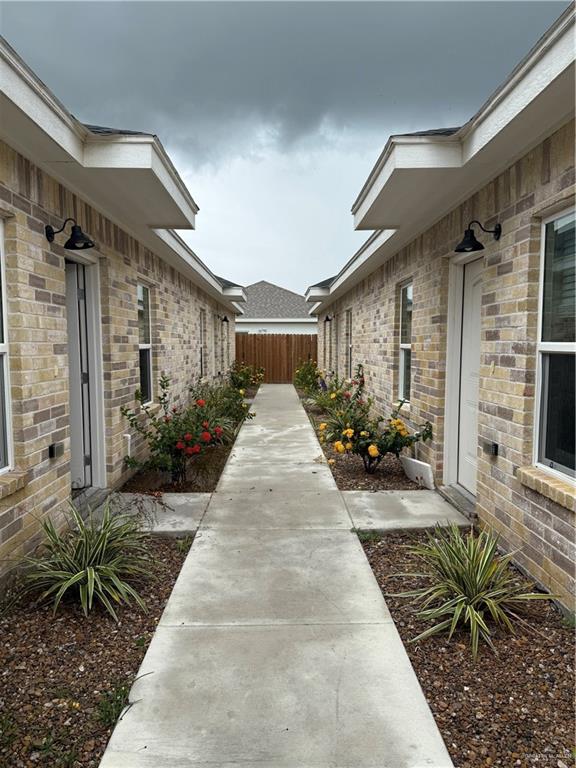 Photo 1 of 2613 Israel Avenue, Alton