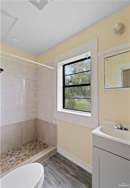 Photo 11 of 284 Corona Cresent Street