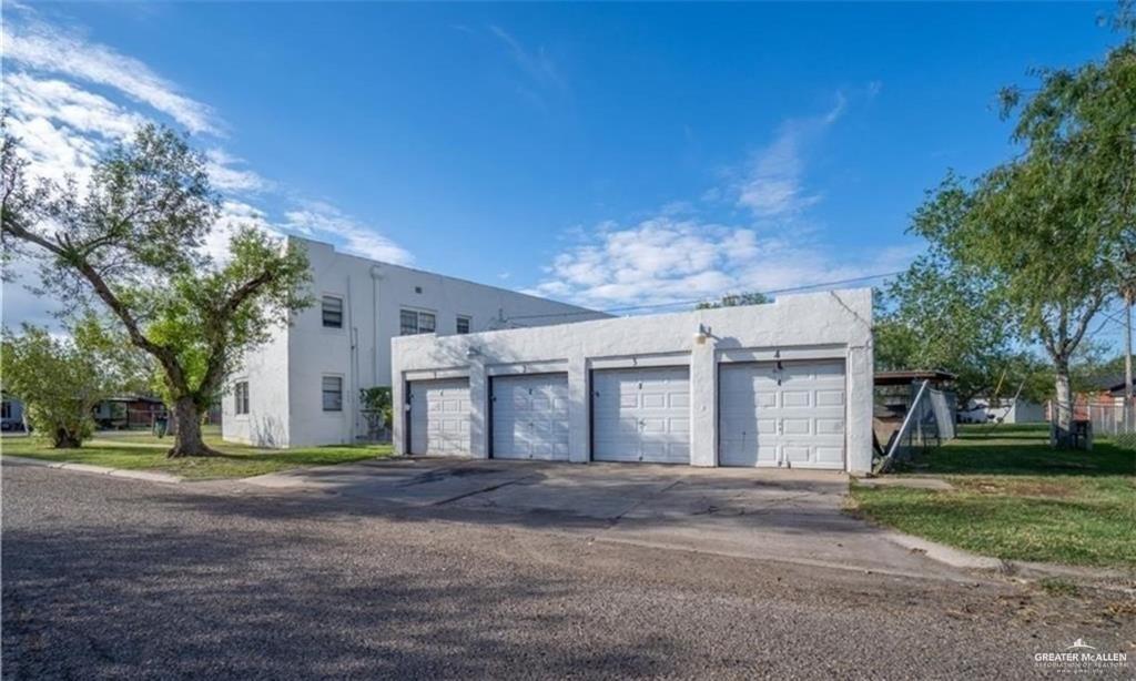 Photo 3 of 284 Corona Cresent Street