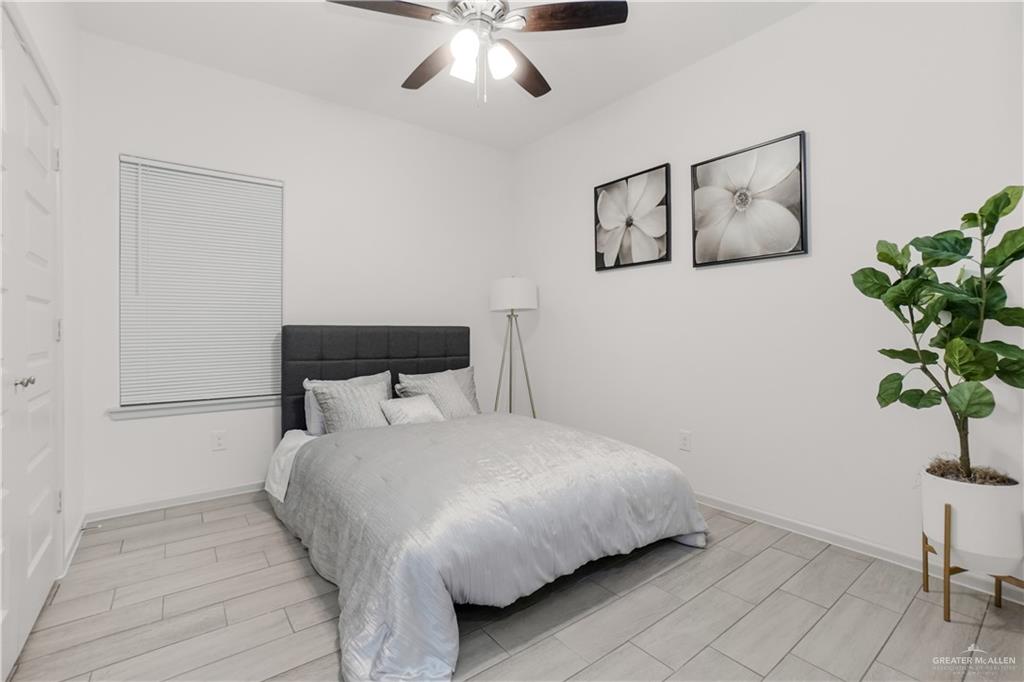 Photo 19 of 1501 Shavano Drive #3
