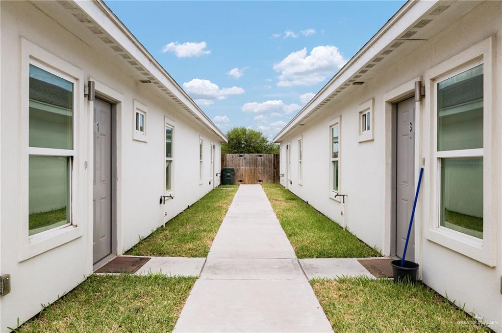Photo 3 of 1603 Angelina Drive #1
