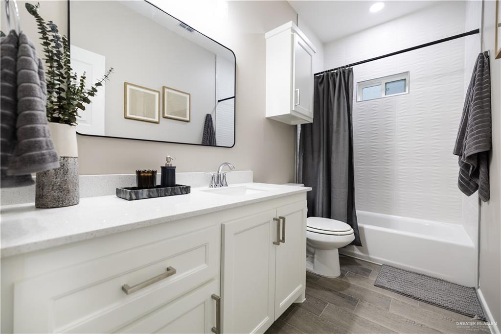 Photo 19 of 2604 Harrison Avenue