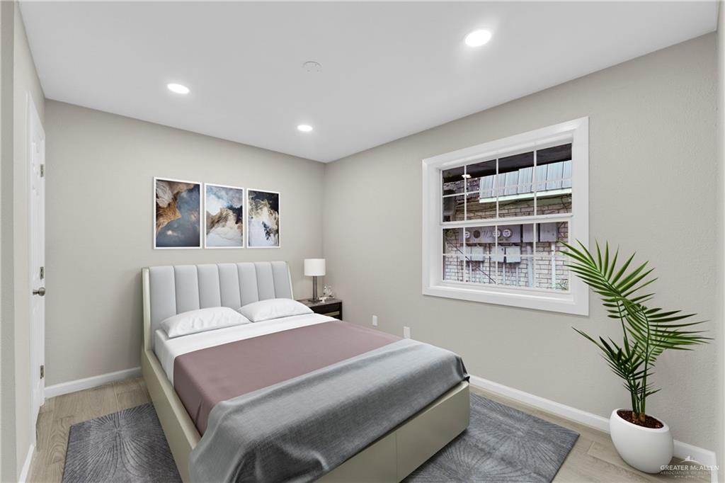 Photo 5 of 712 Toronto Avenue