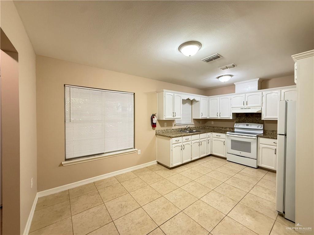 Photo 14 of 1523 10th Avenue