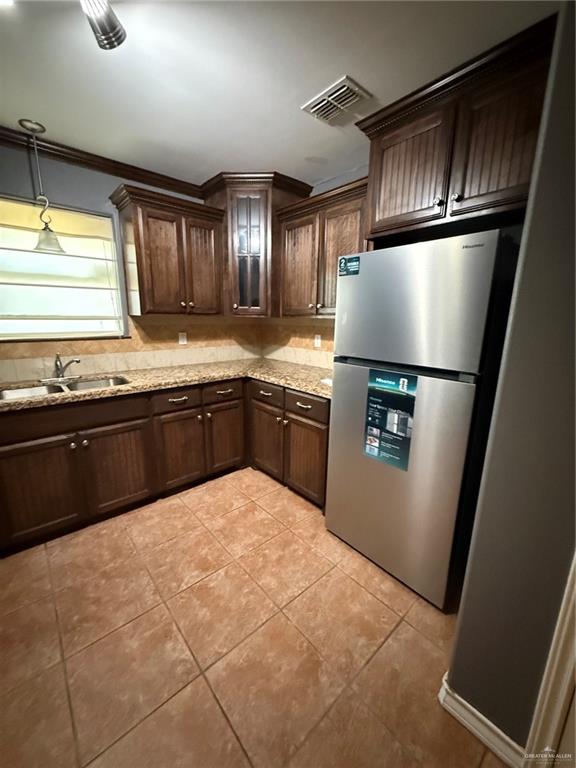 Photo 8 of 5117 Gumwood Street