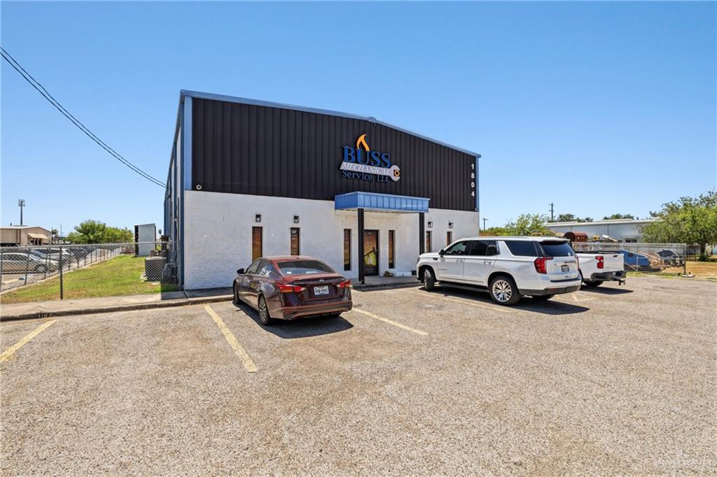 Photo 5 of 1804 EXPWY 281