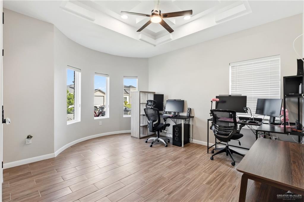 Photo 11 of 5933 Rayo Del Sol Street