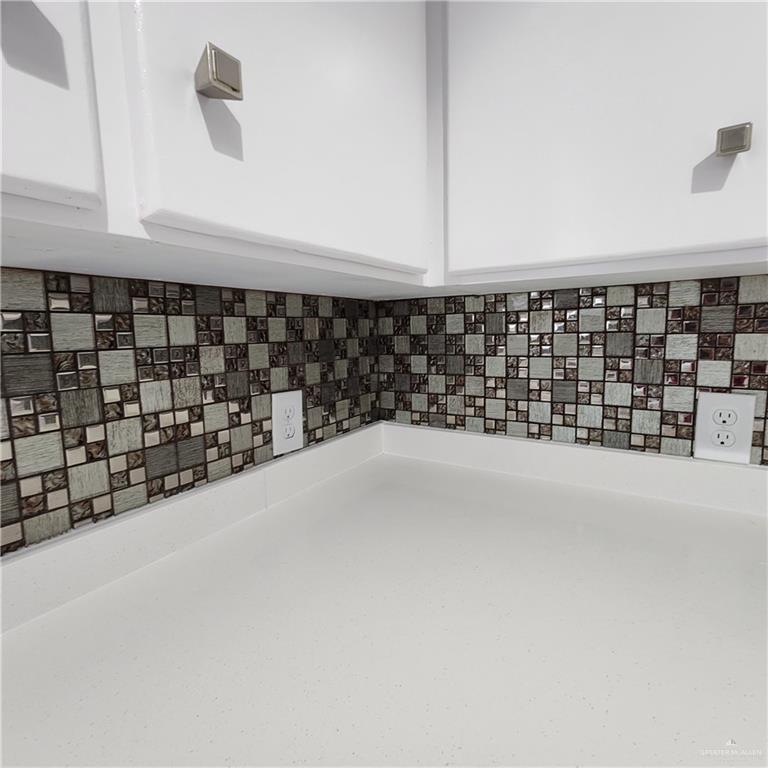 Photo 12 of 421 Casiano Street