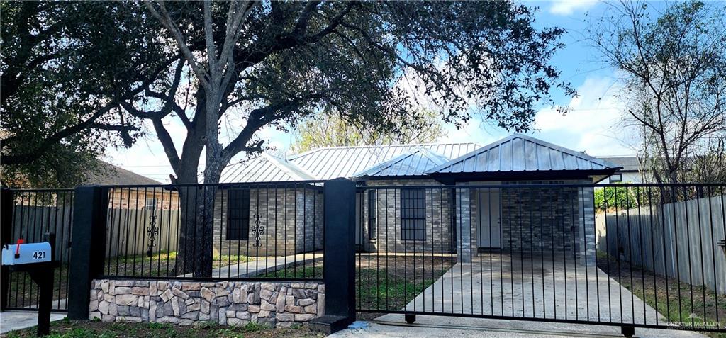 Photo 5 of 421 Casiano Street