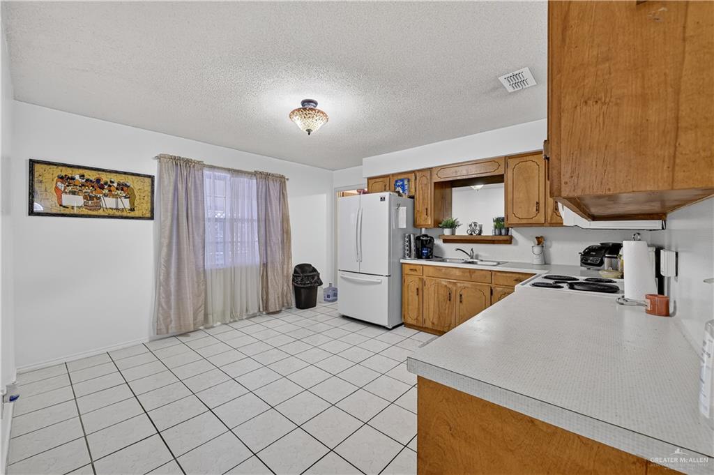 Photo 6 of 421 6th Street