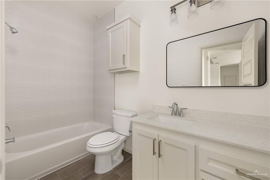 Photo 12 of 806 Linda Street #2
