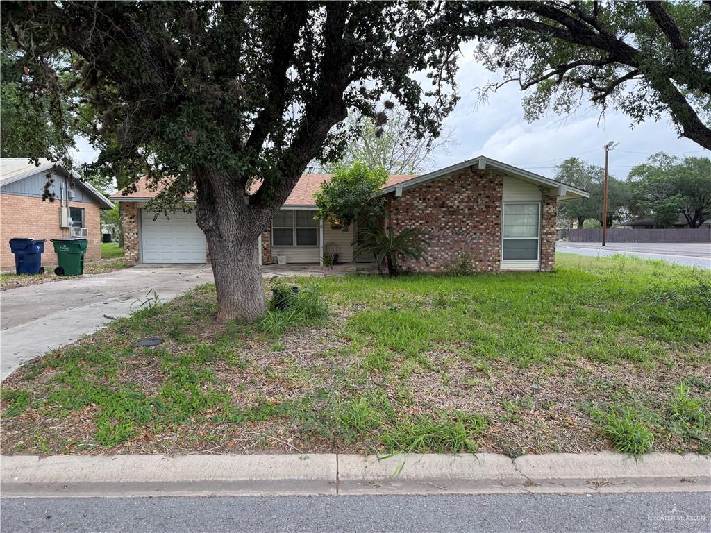 Photo 1 of 200 Potts Street, Falfurrias