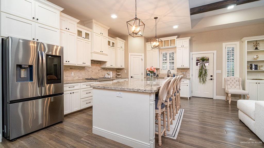 Photo 5 of 501 Palm Shores Drive